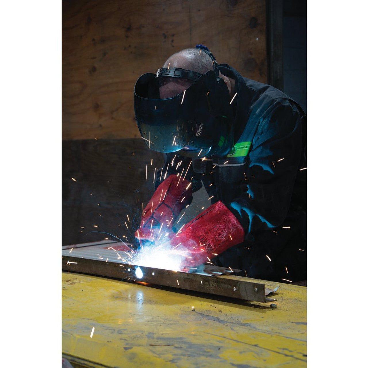 Draper Tools Storm Force® Fixed Shade Auto Darkening Welding Helmet