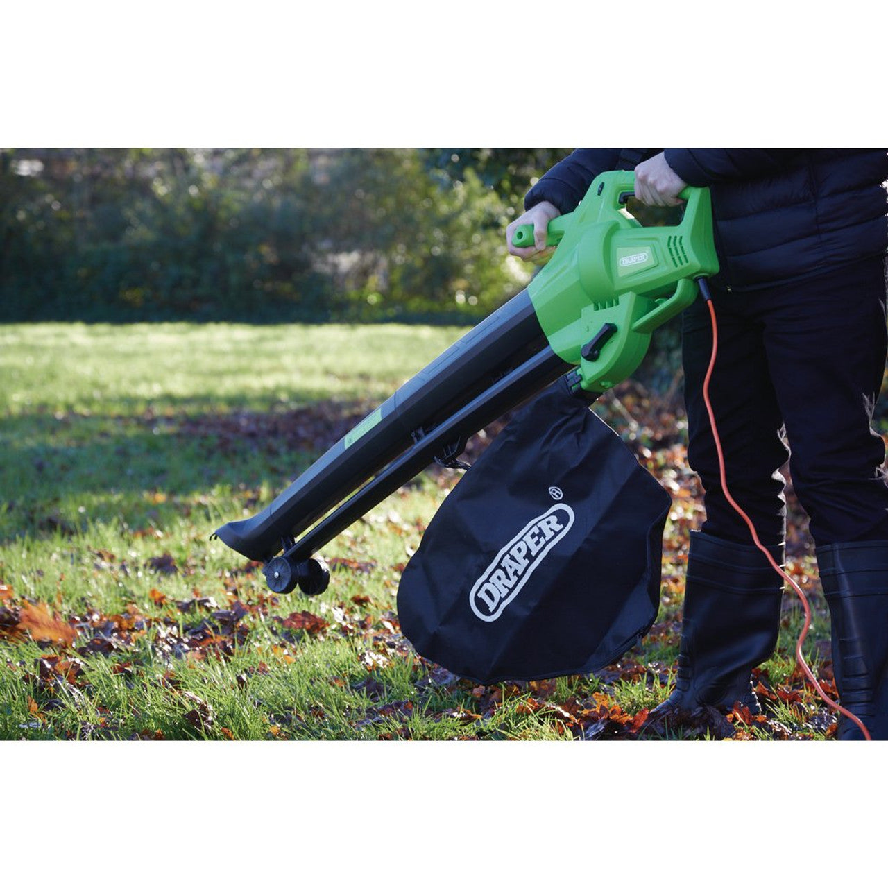 Draper Tools 230V Garden Vacuum, Blower And Mulcher, 3000W