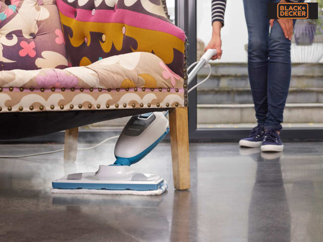 BLACK + DECKER FSM13E1 Electric steam-mop 1300W 240V