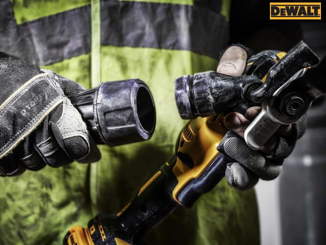 DEWALT DCS355M2 XR Brushless Oscillating Multi-Tool 18V 2 x 4.0Ah Li-ion