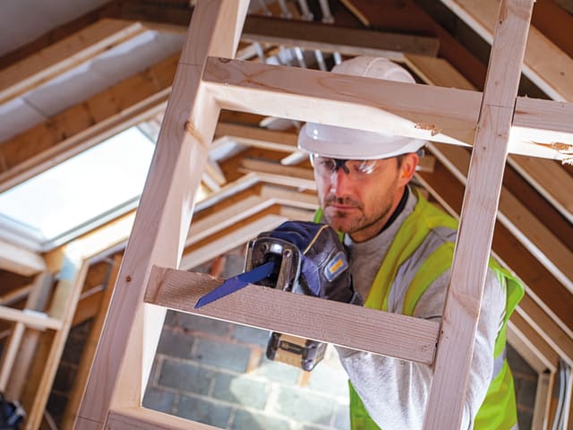 IRWIN® 956R Sabre Saw Blade Nail Embedded Wood Cutting 225mm Pack of 2