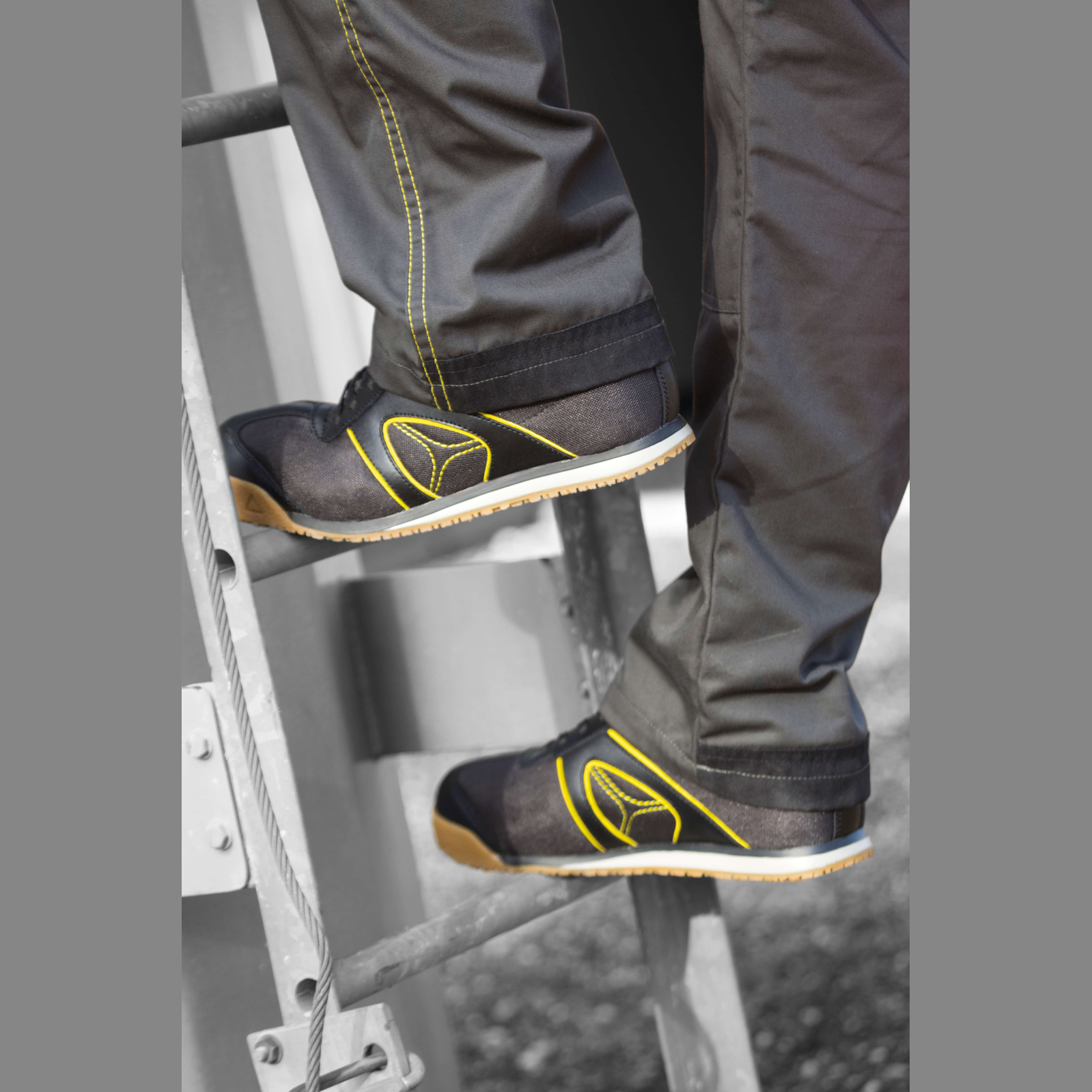 Delta Plus D-SPIRIT S1P SRC Lightweight Safety Shoe