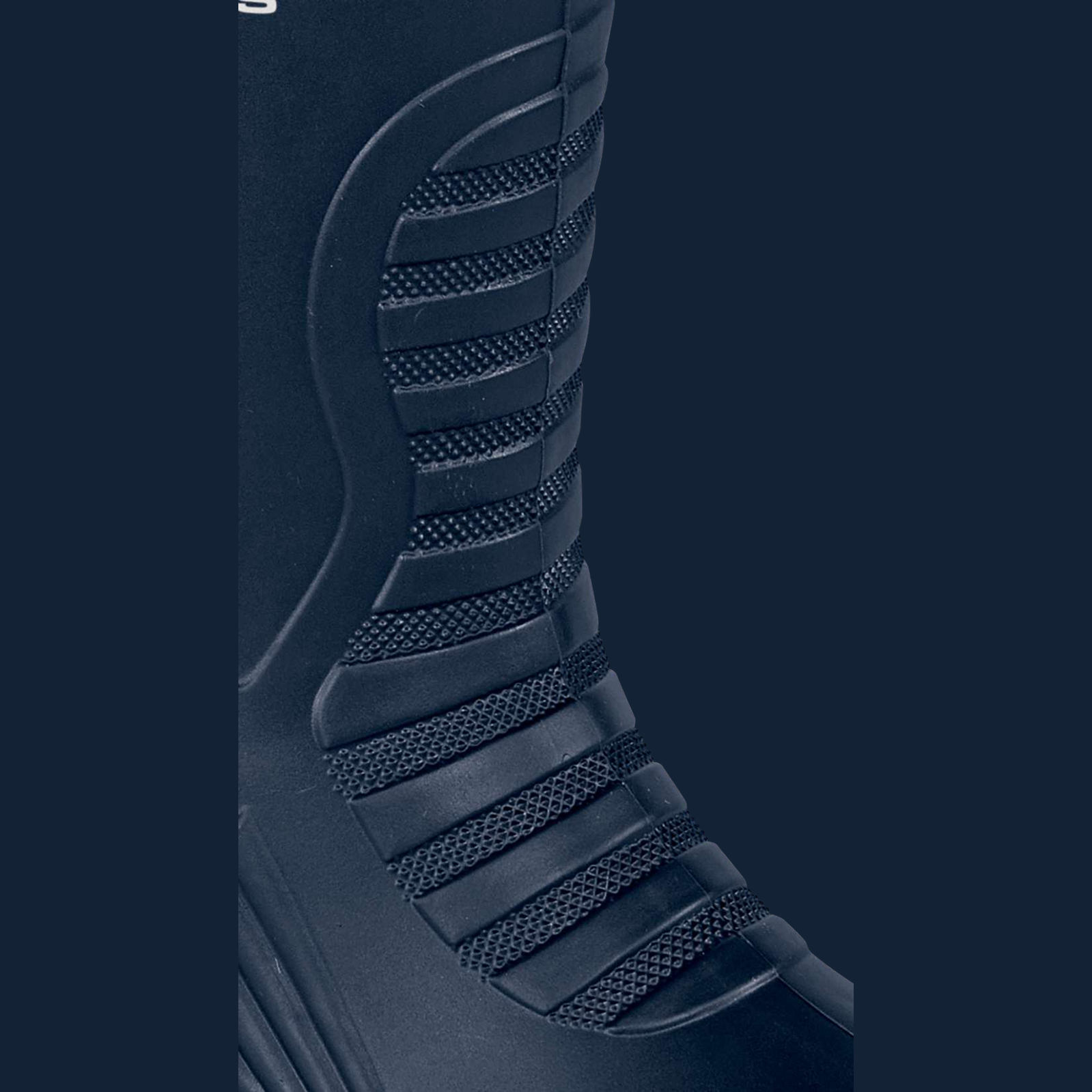 Delta Plus IRON S5 SRC  – Heavy-Duty Reinforced Safety Boots