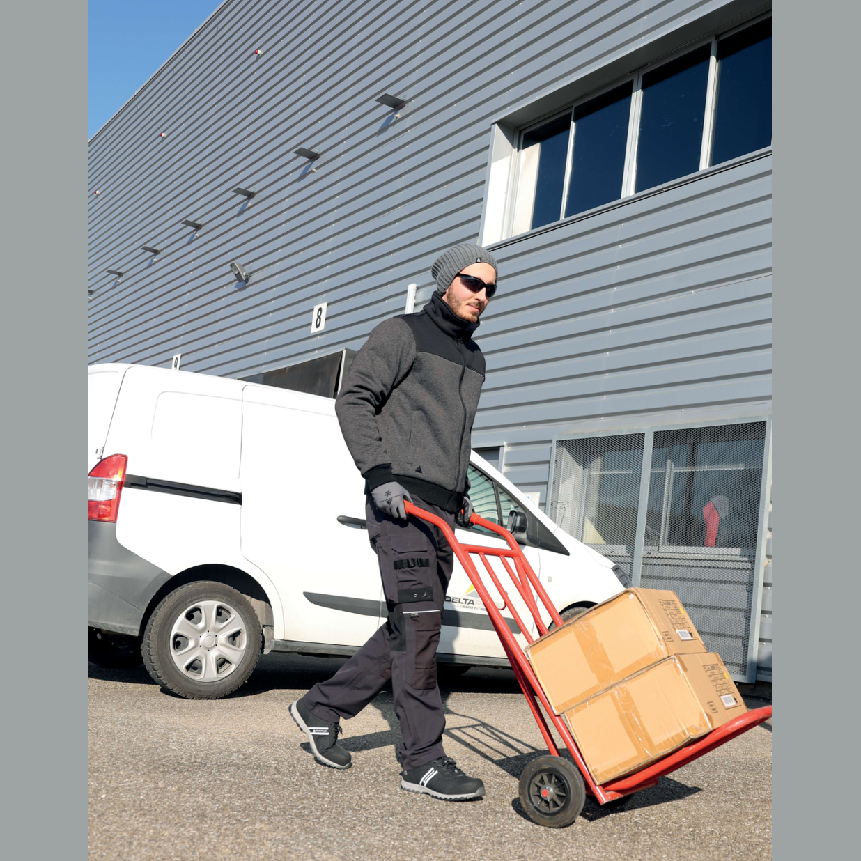 Delta Plus BOSTON S1P SRC Lightweight Safety Shoes – Sporty, Durable & Metal-Free