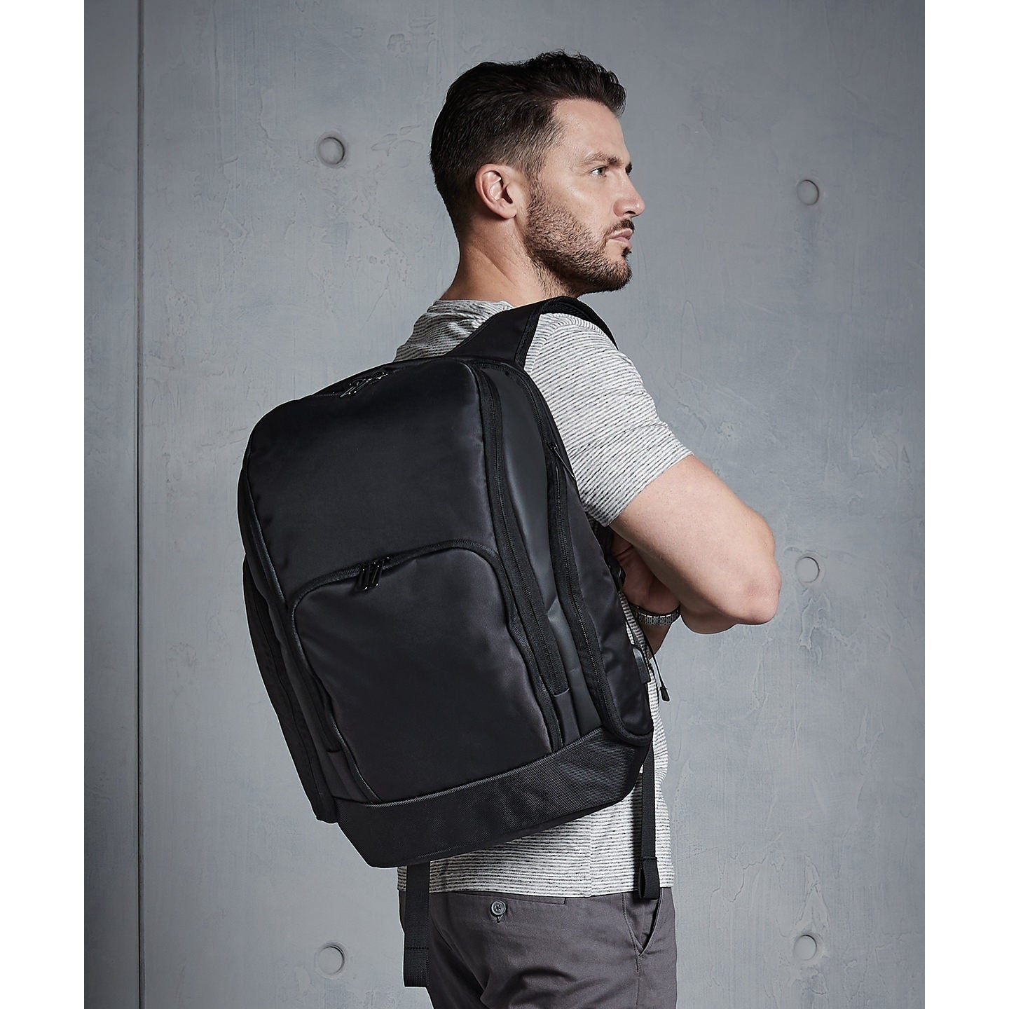 Quadra Pro-Tech Charge Backpack