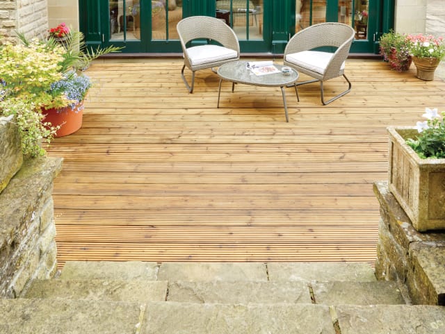 Ronseal Ultimate Protection Decking Oil Natural Pine 2.5 litre