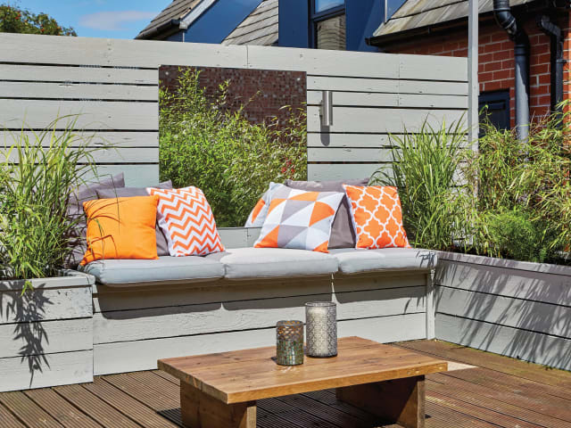 Ronseal Ultimate Protection Hardwood Garden Furniture Oil Natural Oak 1 litre