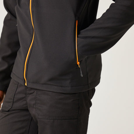 #colour_black-orange-pop