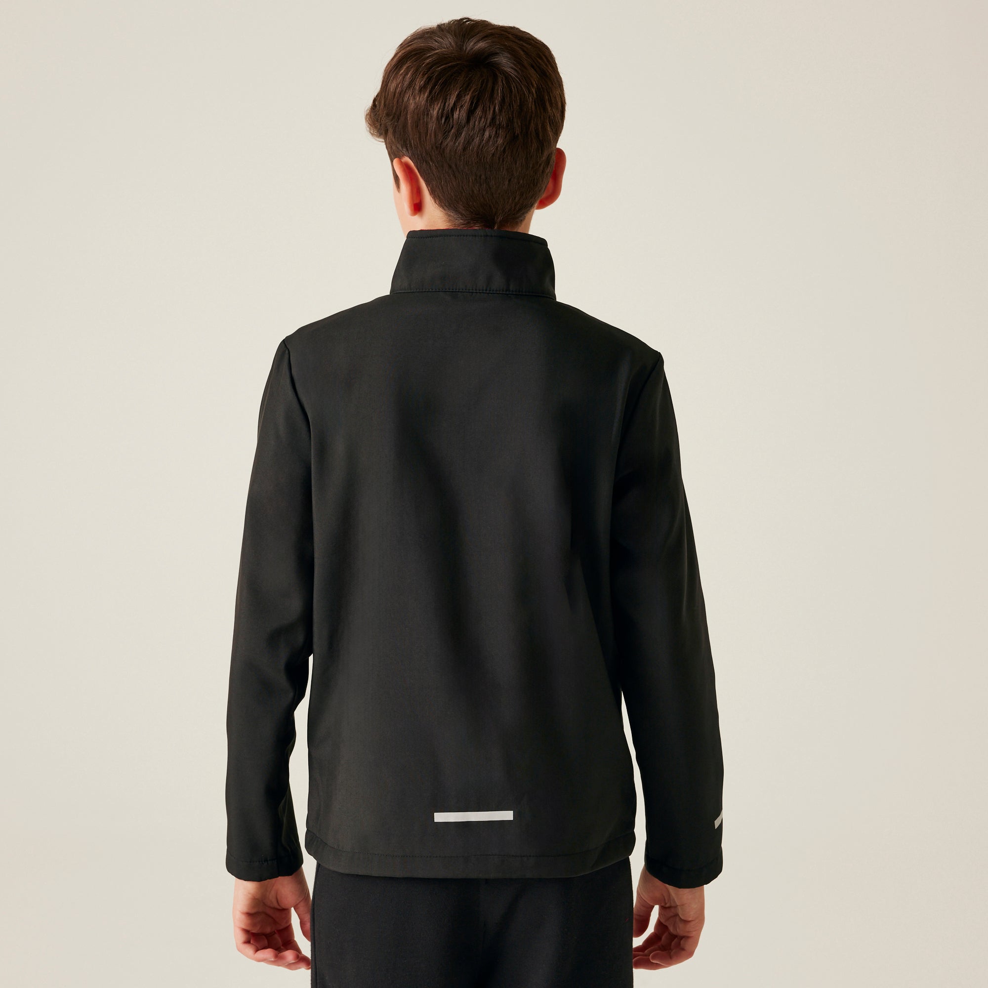 #colour_black-classic-red