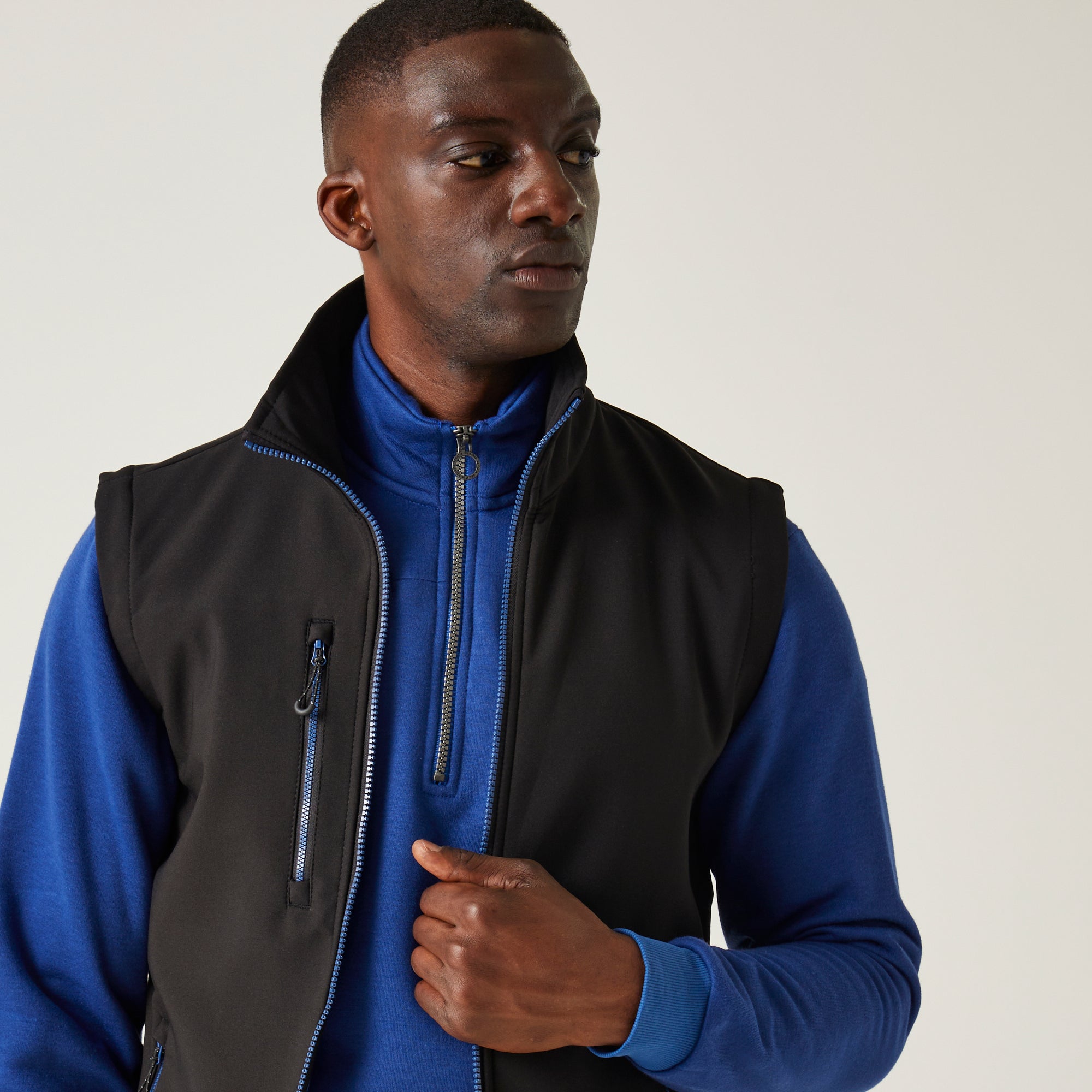 #colour_black-new-royal