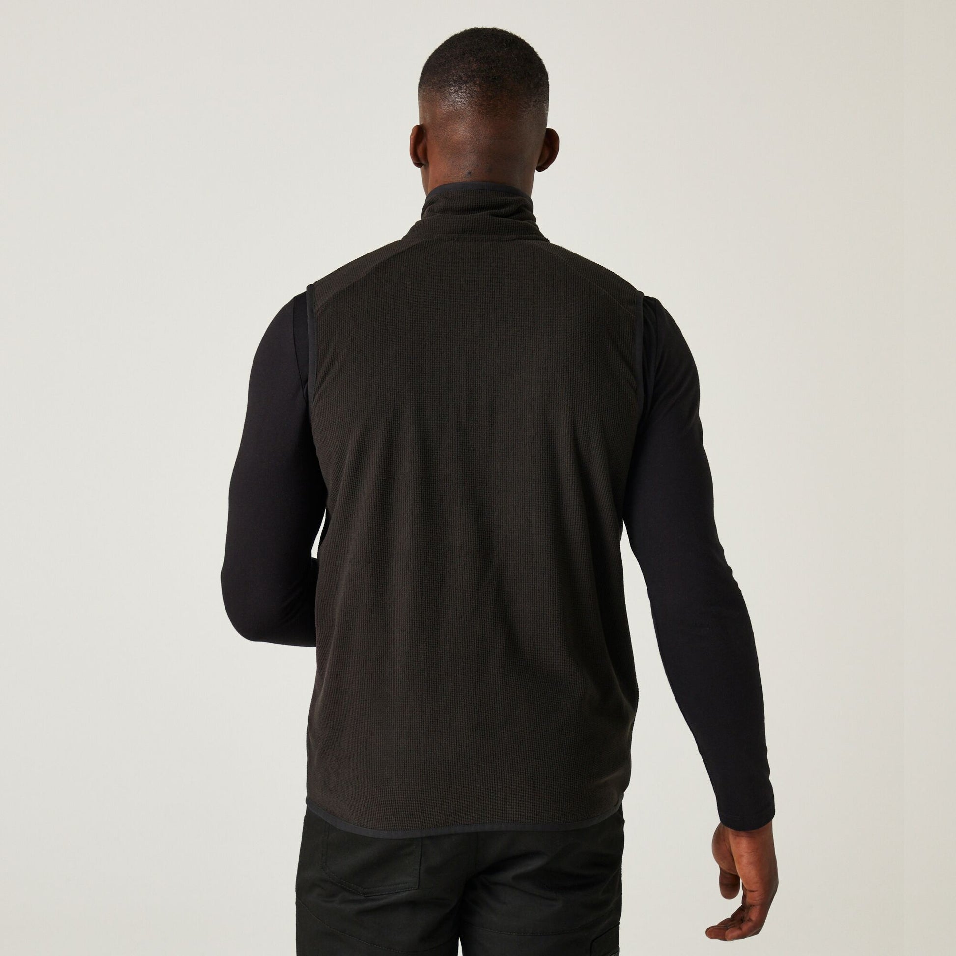 #colour_black-orange-pop