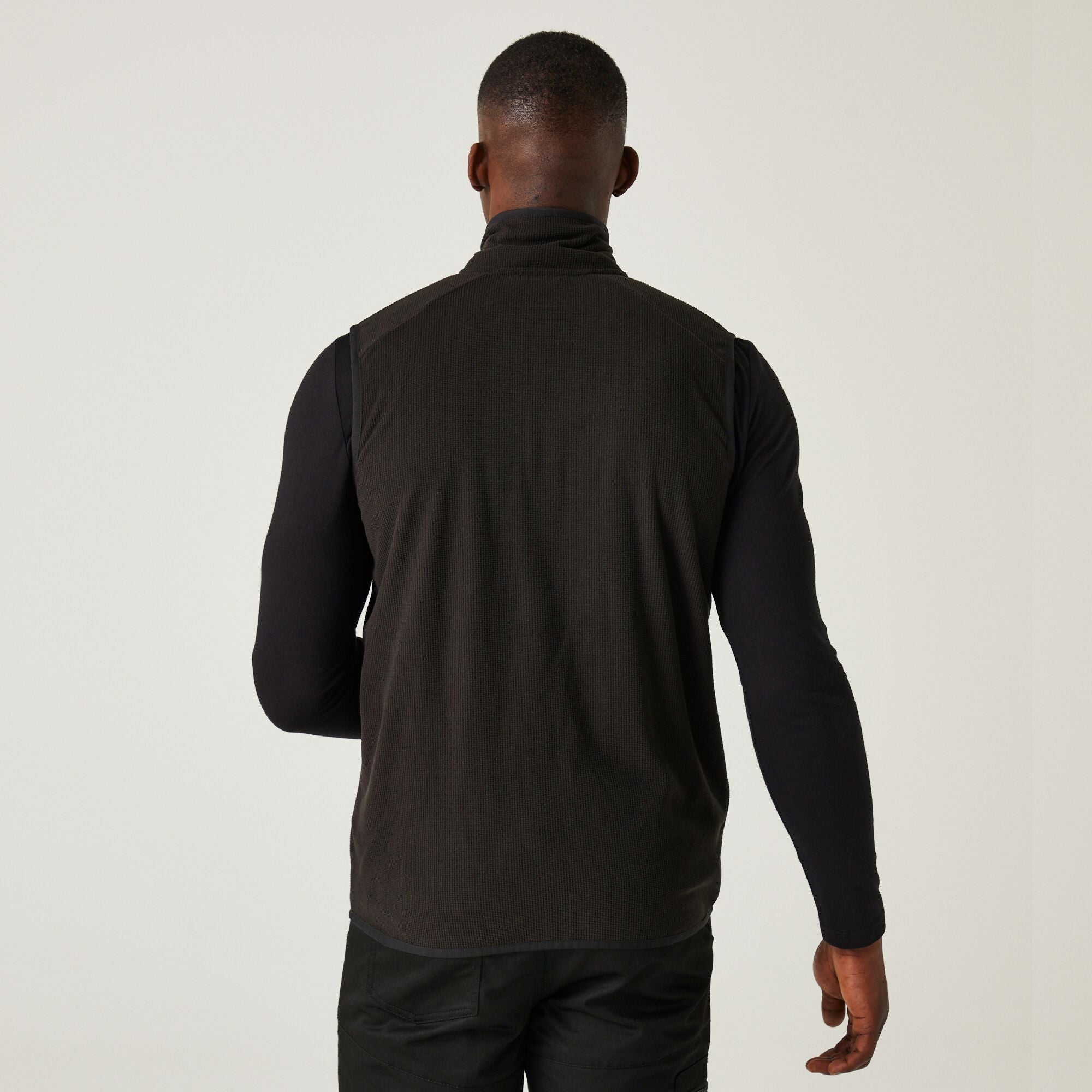 #colour_black-orange-pop