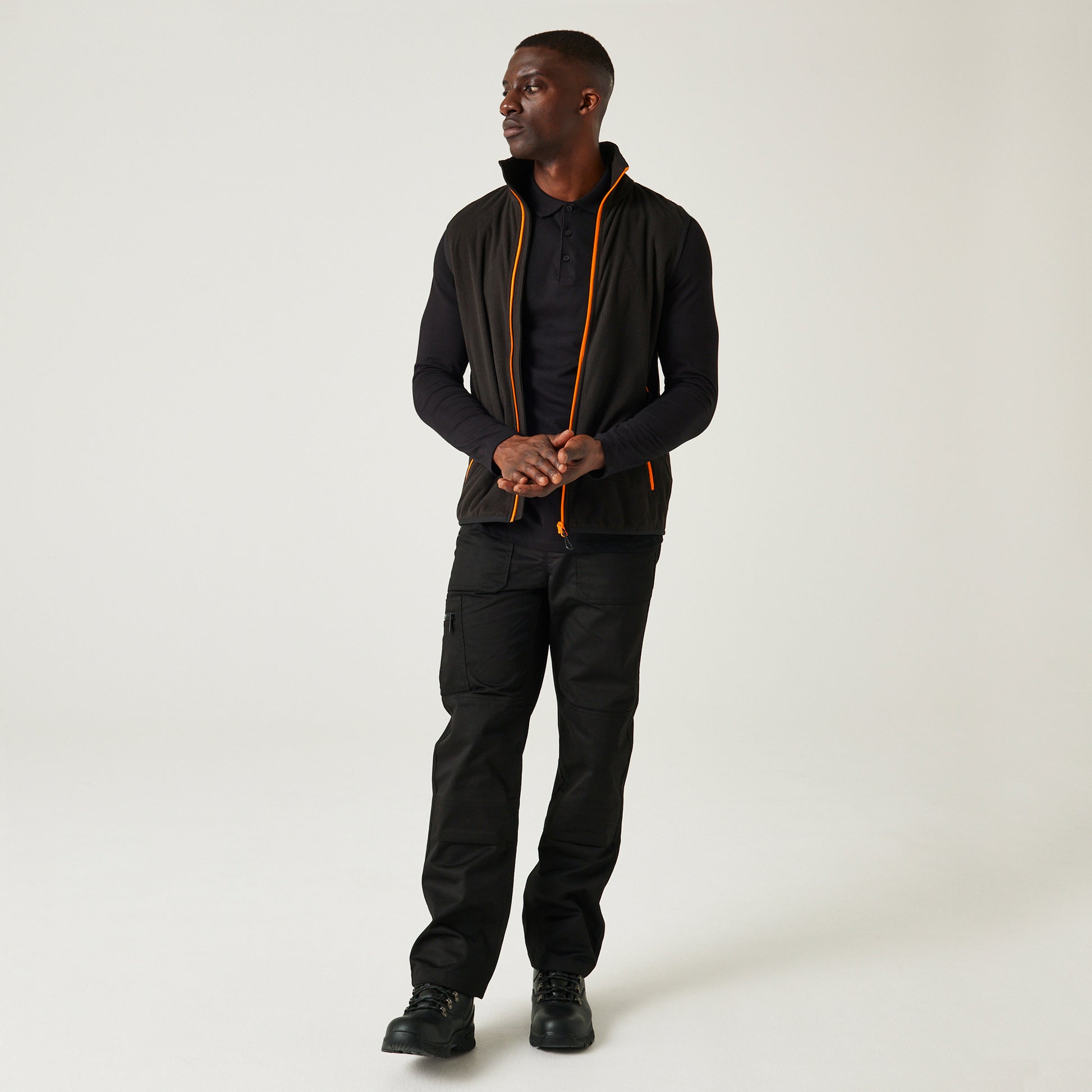 #colour_black-orange-pop