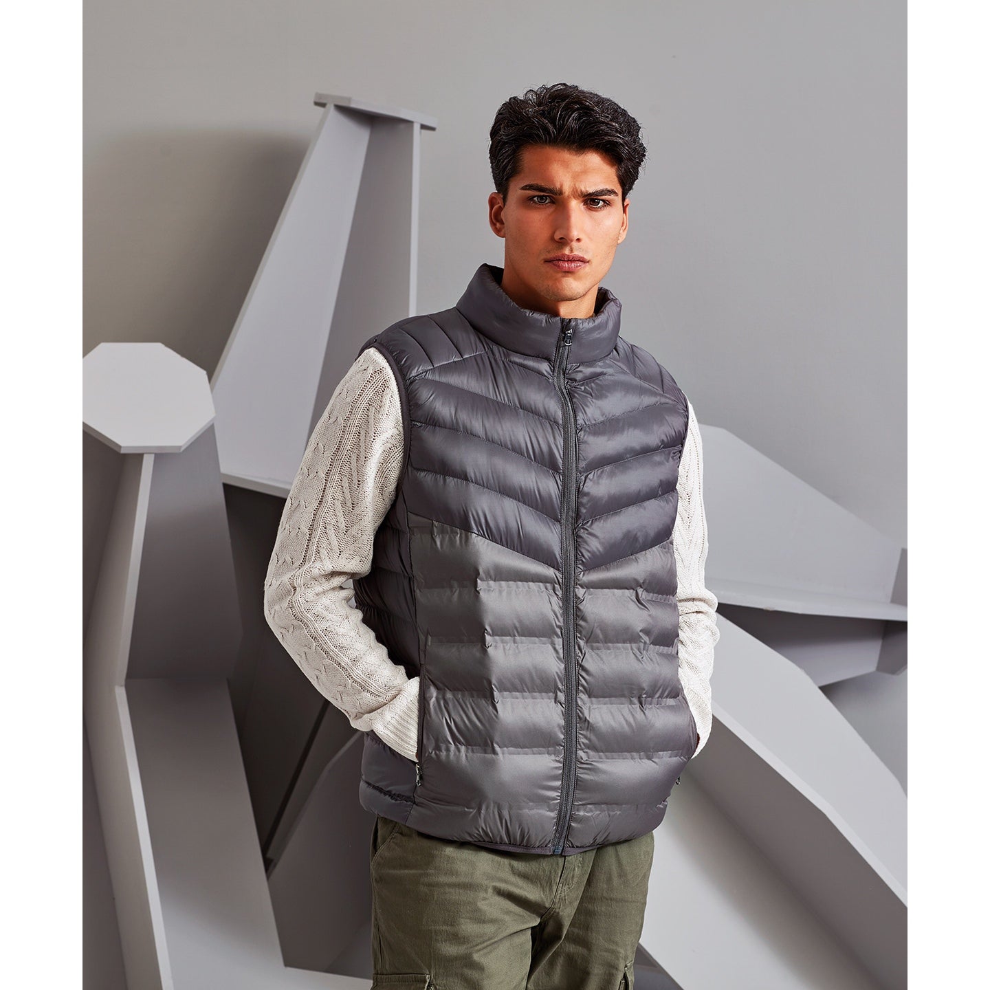 2786 Mantel Moulded Gilet