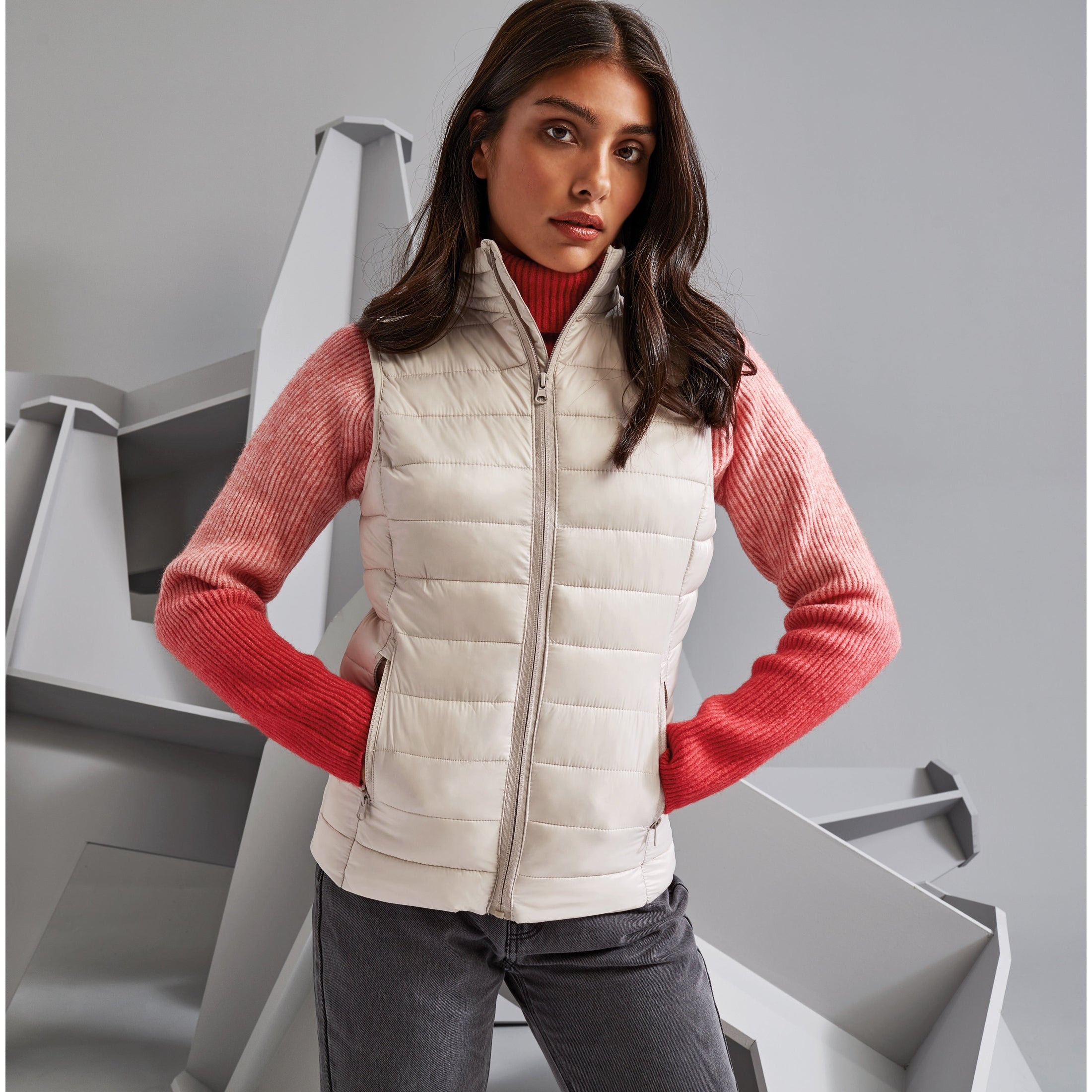 2786 Women's Terrain Padded Gilet