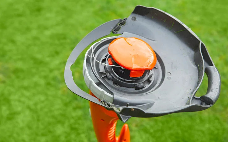 Flymo 18V EasiTrim 250 KIT 2.0 - Smart Cordless Trimming with Automatic Line Feed & LED Display