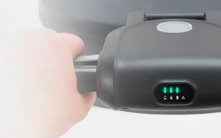 Flymo 36V EasiStore 380R – Smart Indicators & Space-Saving Foldable Design