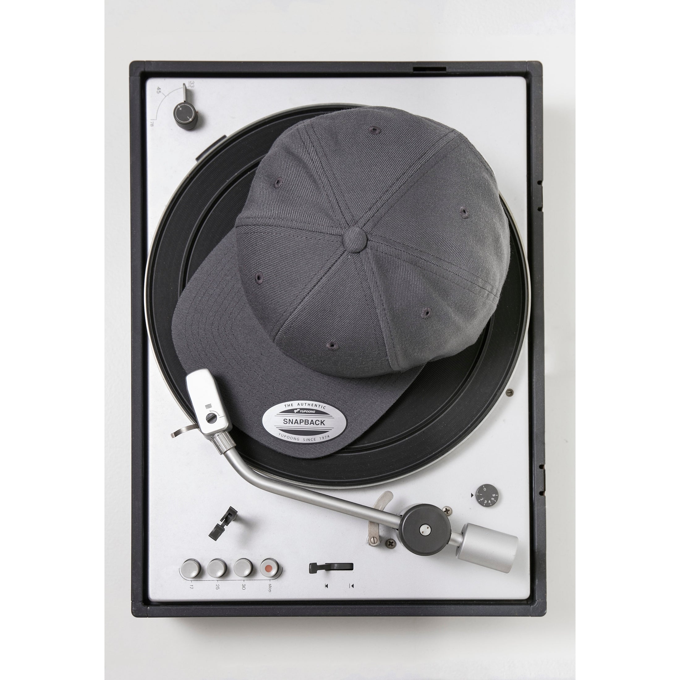 Flexfit By Yupoong The Classic Snapback (6089M)