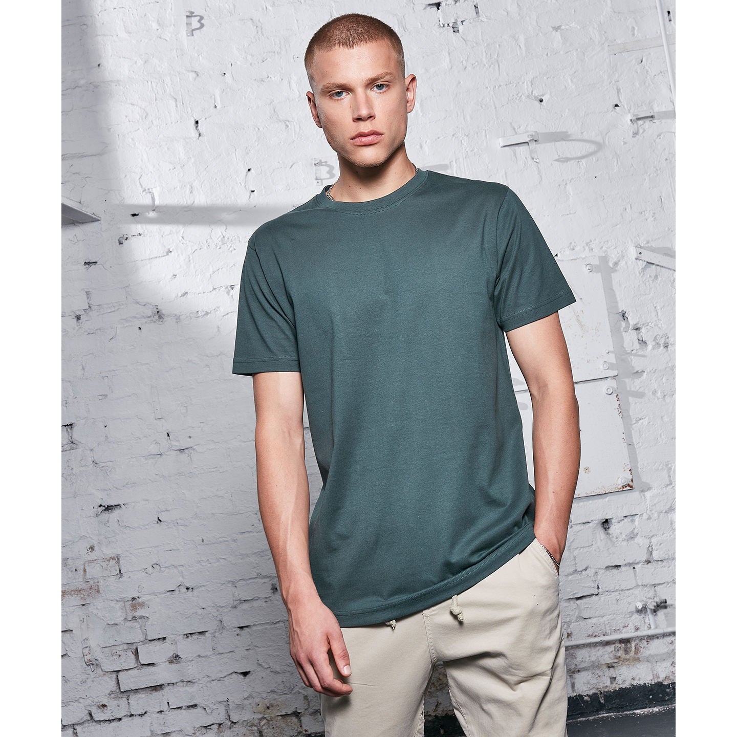 Build Your Brand T-Shirt Round-Neck - Bottle Green