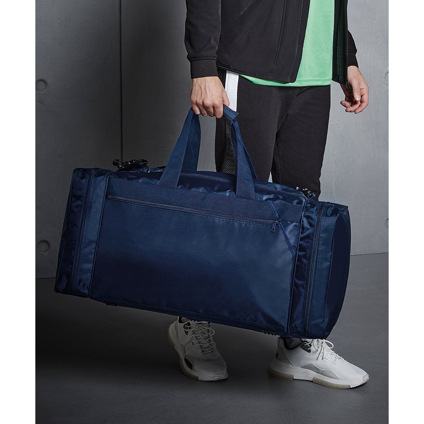 Quadra Jumbo Sports Holdall