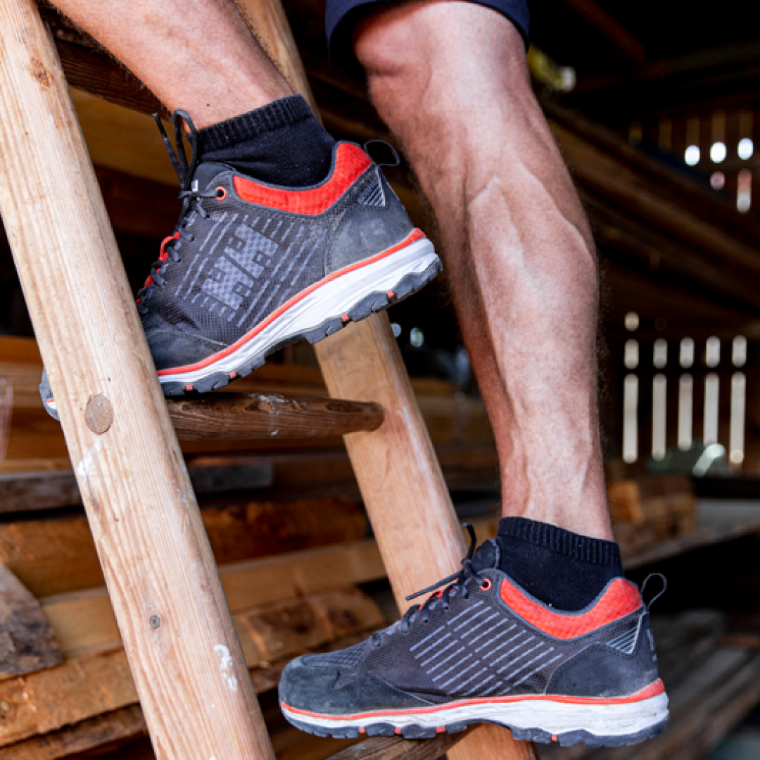 #colour_black-orange