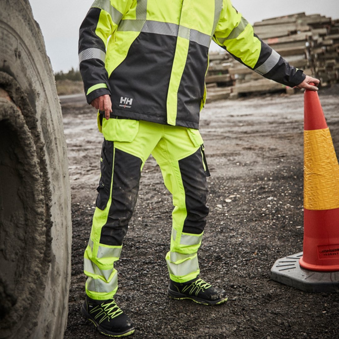 #colour_black-yellow