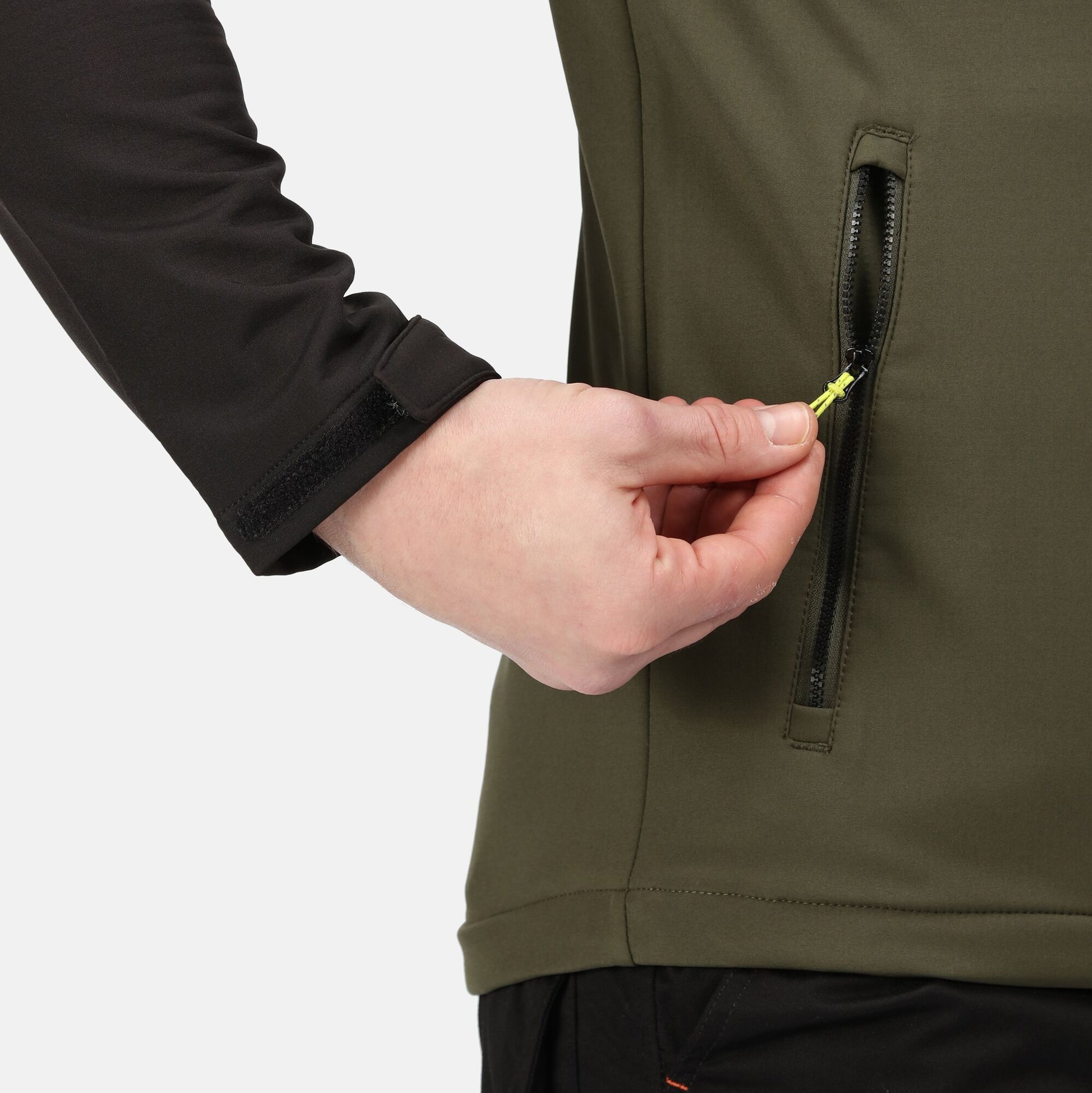 #colour_dark-khaki-black